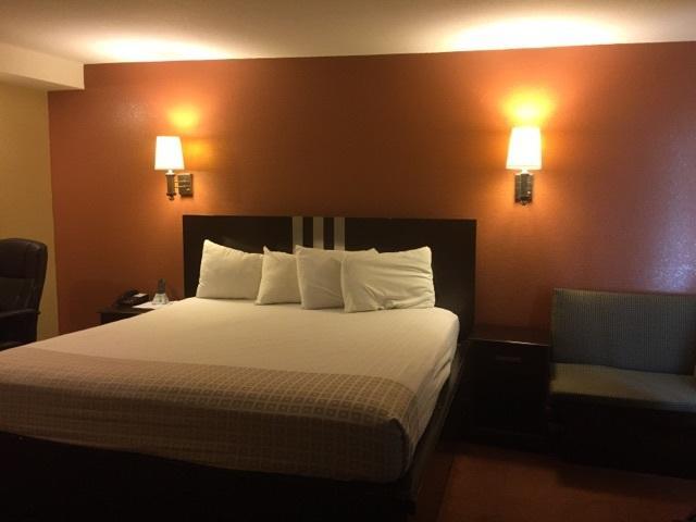 Americas Best Value Inn Caldwell Buitenkant foto